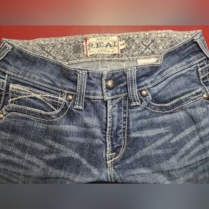 Ariya Blue High Rise Jeans with Classic Denim Style